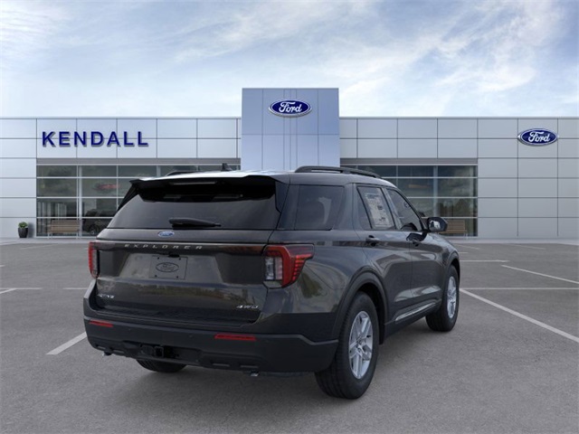 2025 Ford Explorer photo 6