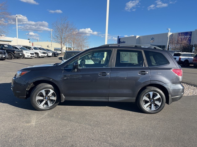 2017 Subaru Forester 2.5i Limited photo 2