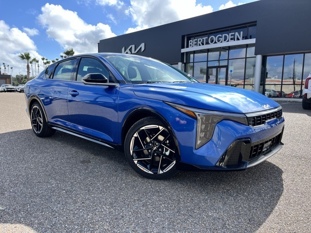 2025 Kia K4 GT-Line's photo