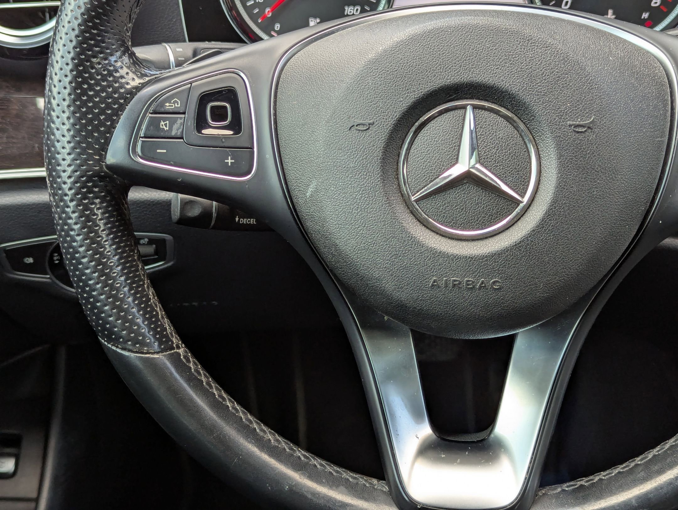 2017 Mercedes Benz E 300 Sport photo 21