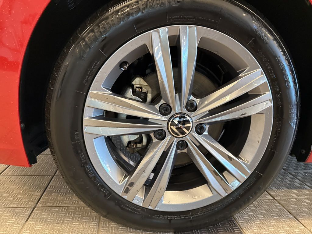 2024 Volkswagen Jetta 1.5T SE photo 3