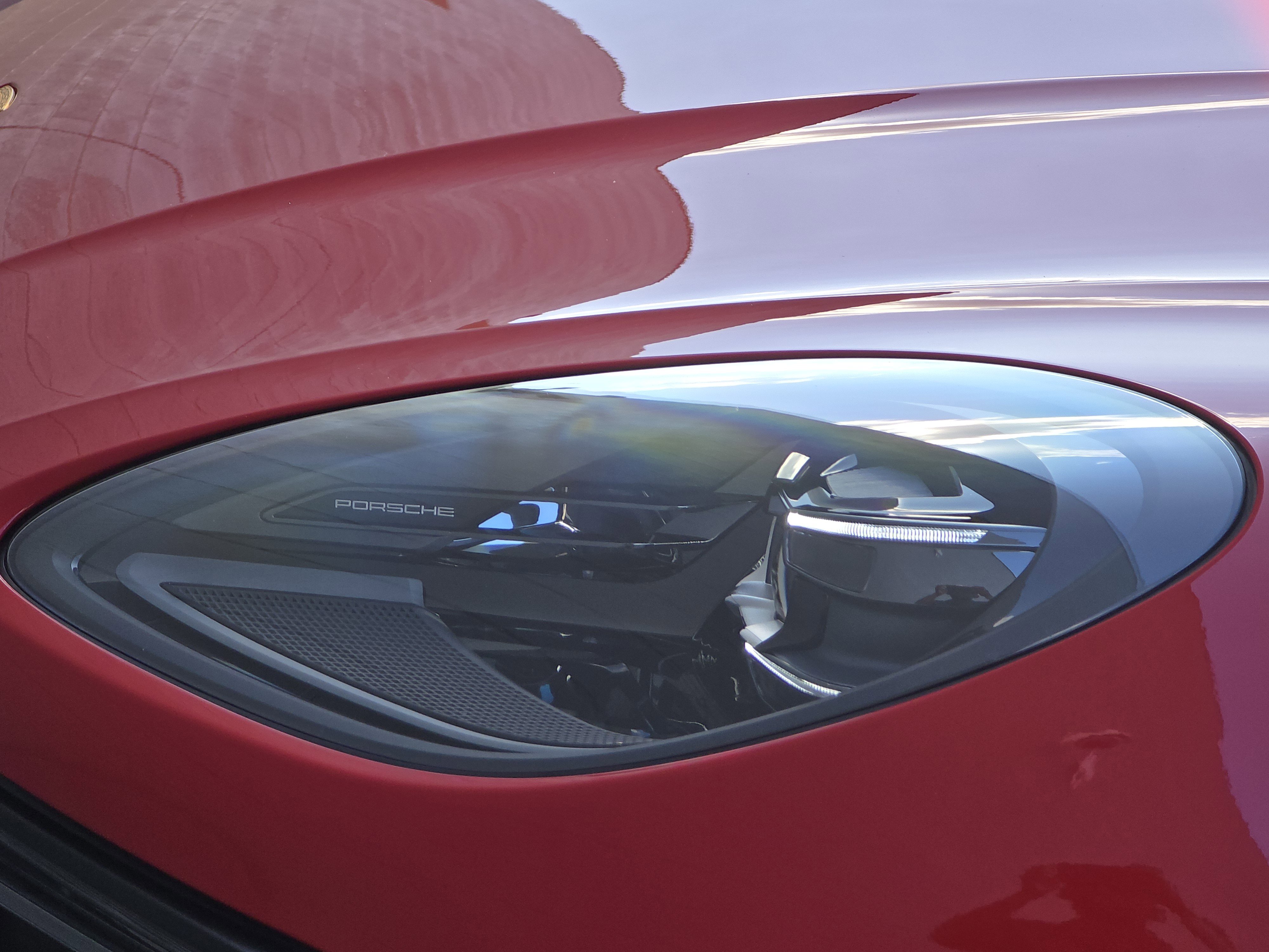 2025 Porsche Macan GTS photo 3