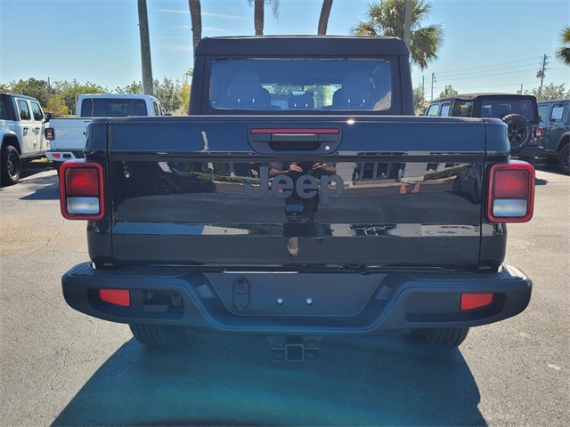 2025 Jeep Gladiator Sport photo 6