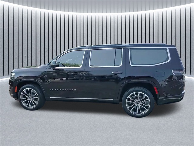 2023 Jeep Grand Wagoneer III photo 7