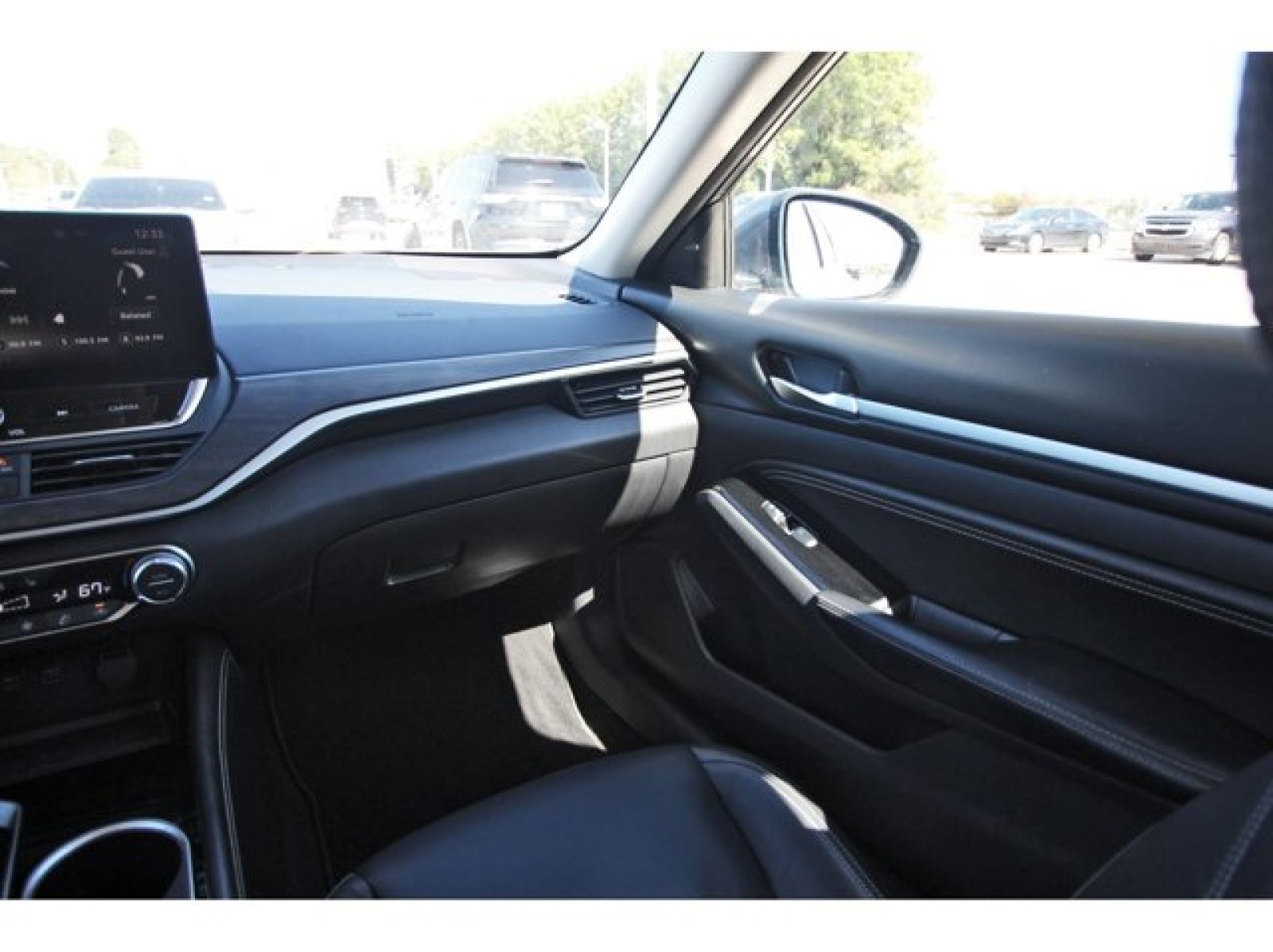 2023 Nissan Altima 2.5 SL  at Robbins Nissan