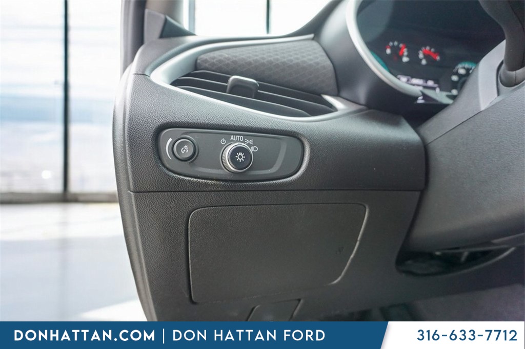 2023 Chevrolet Malibu 1LT photo 14