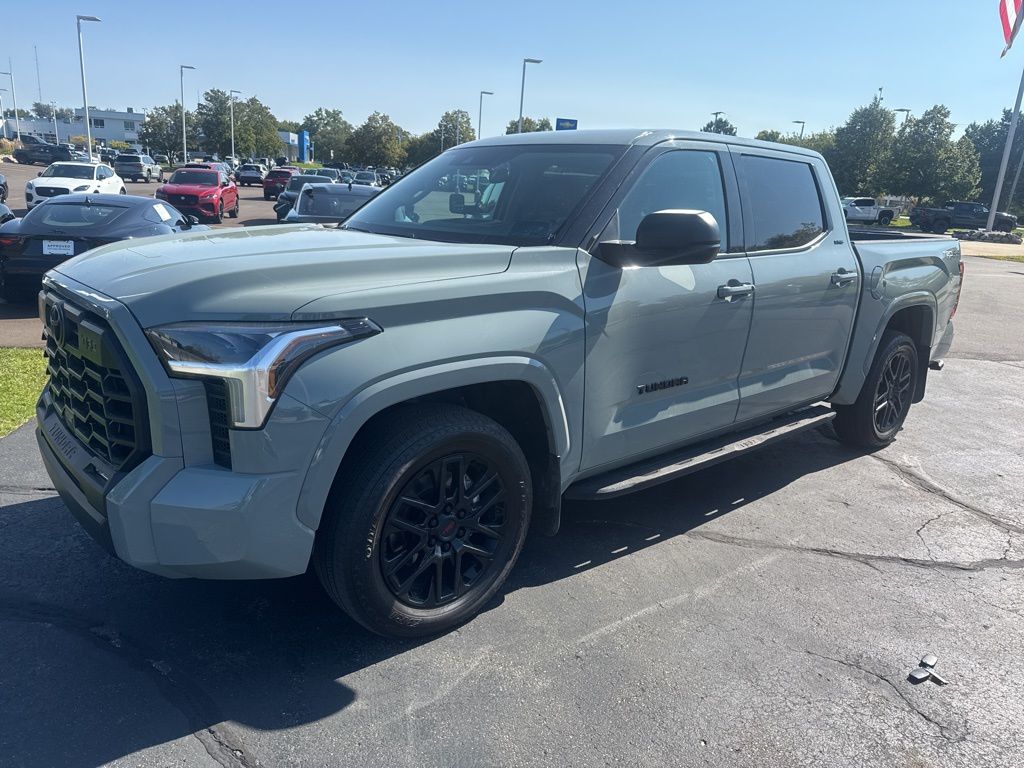 2023 Toyota Tundra SR5 TRD photo 2