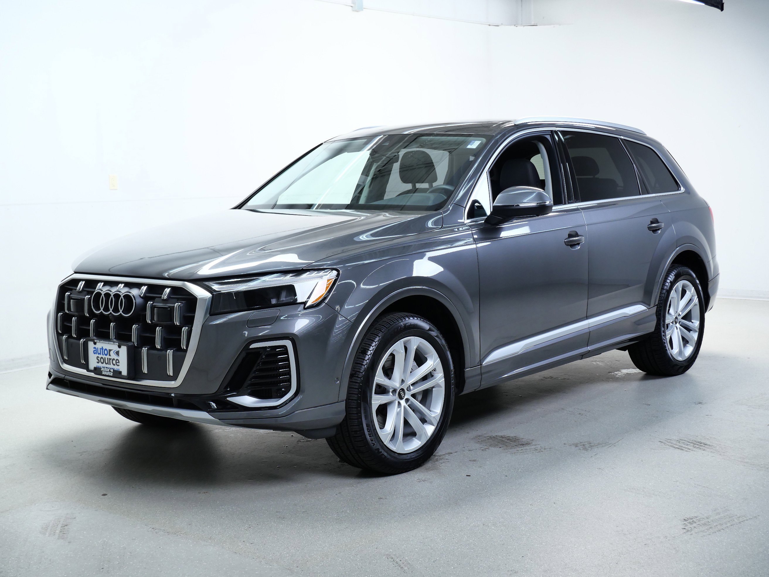 2025 Audi Q7 Premium Plus photo 7