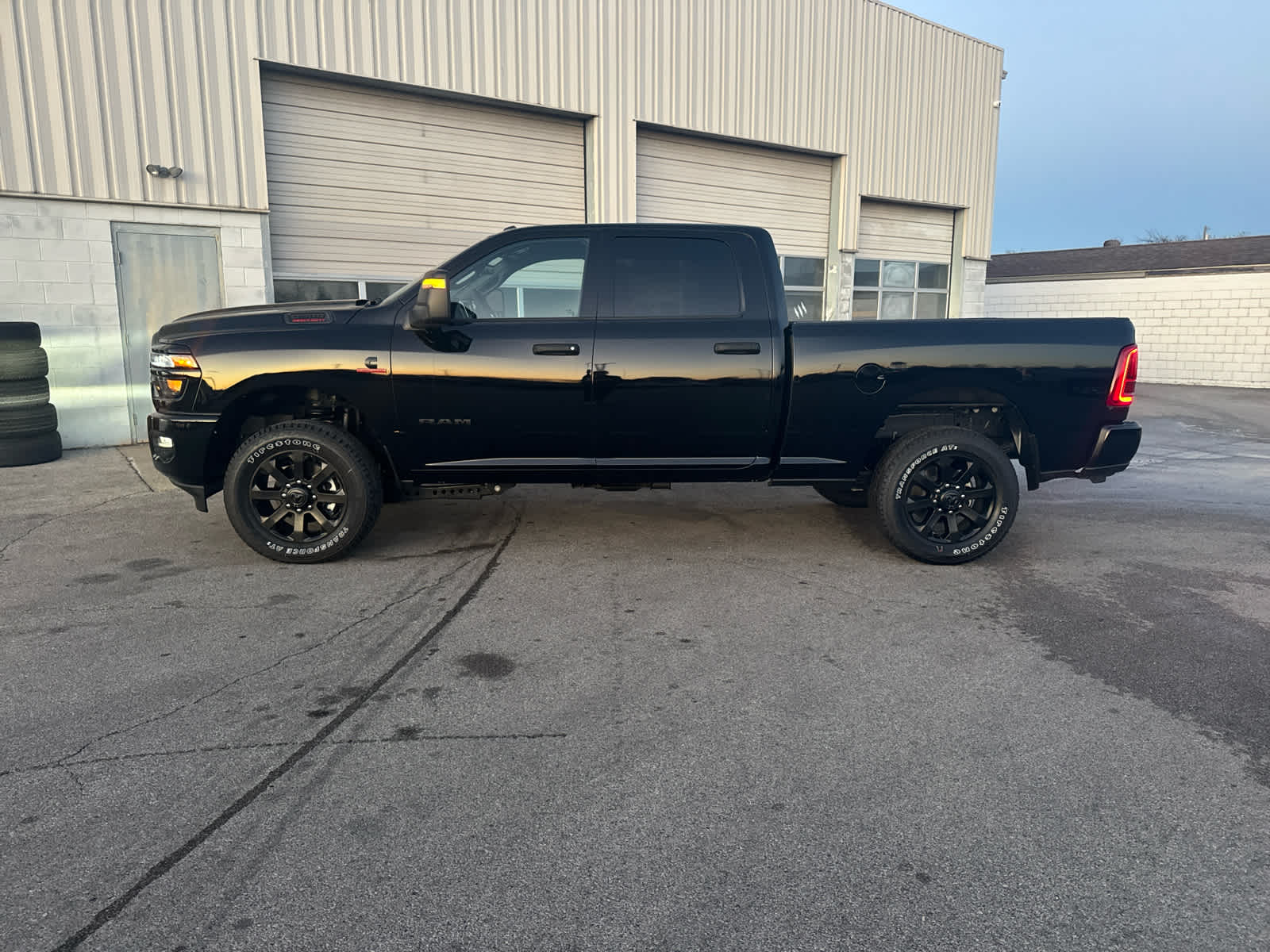 2025 Ram 3500 Big Horn photo 3