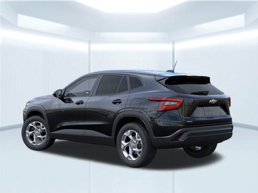 2026 Chevrolet Trax LS photo 2