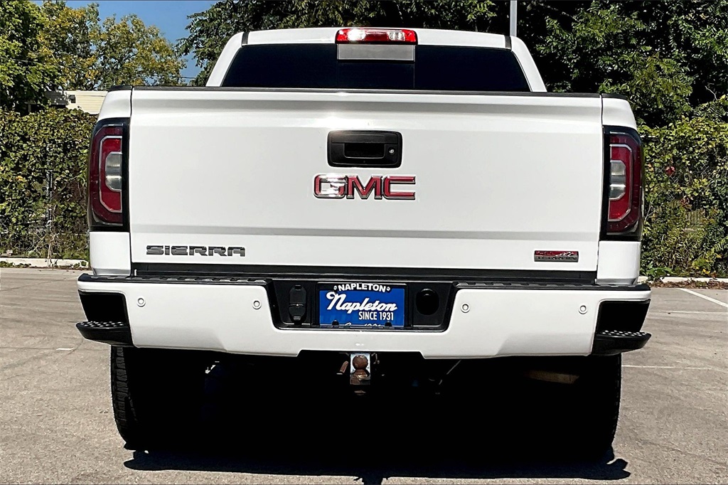 2018 Gmc Sierra 1500 SLT photo 3