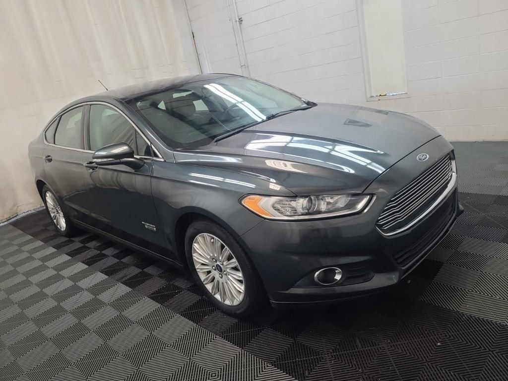 2015 Ford Fusion Energi SE photo 4