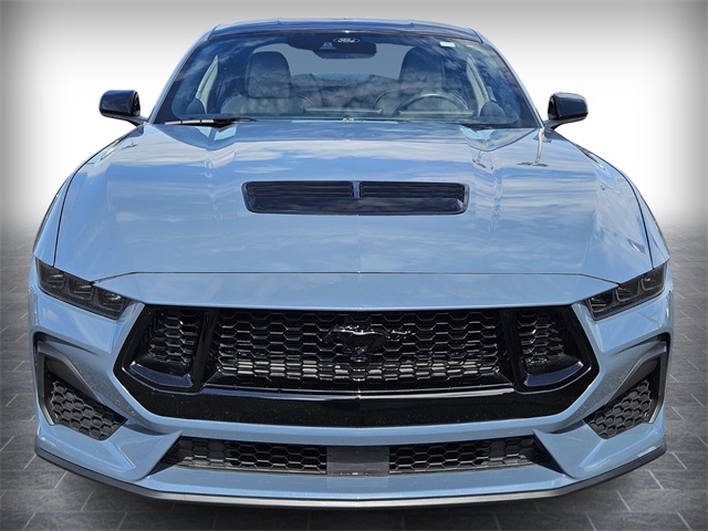 2024 Ford Mustang GT photo 2