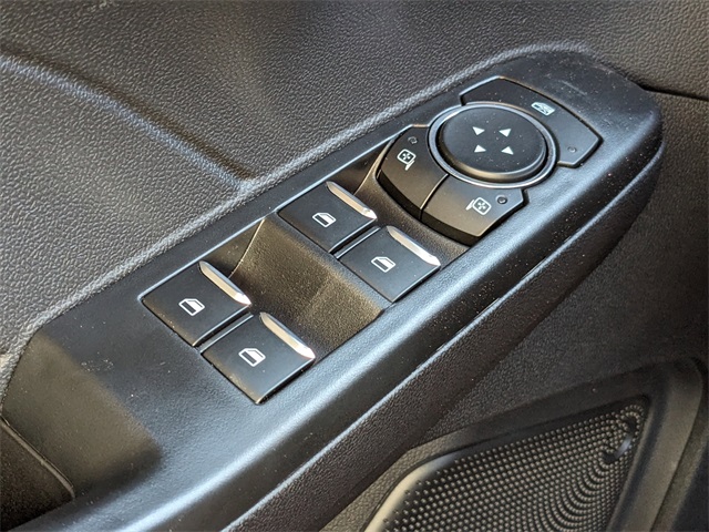 2025 Ford Escape ST-Line photo 19