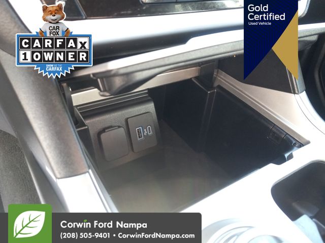 2022 Ford Explorer XLT photo 17