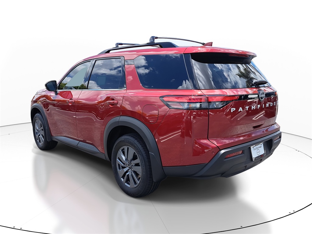 2025 Nissan Pathfinder SV photo 5