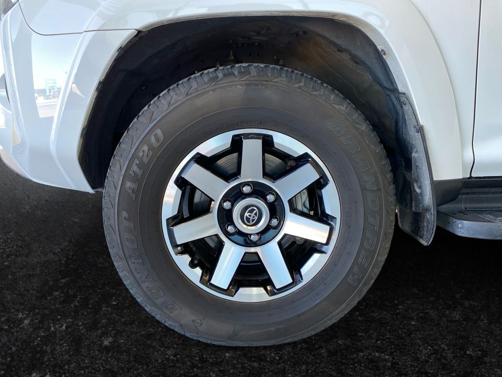 2024 Toyota 4Runner TRD Off-Road Premium photo 23