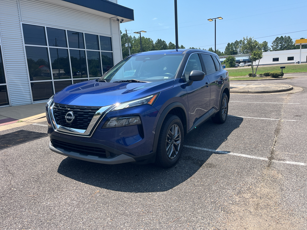 Used 2023 Caspian Blue Metallic Nissan S image 1