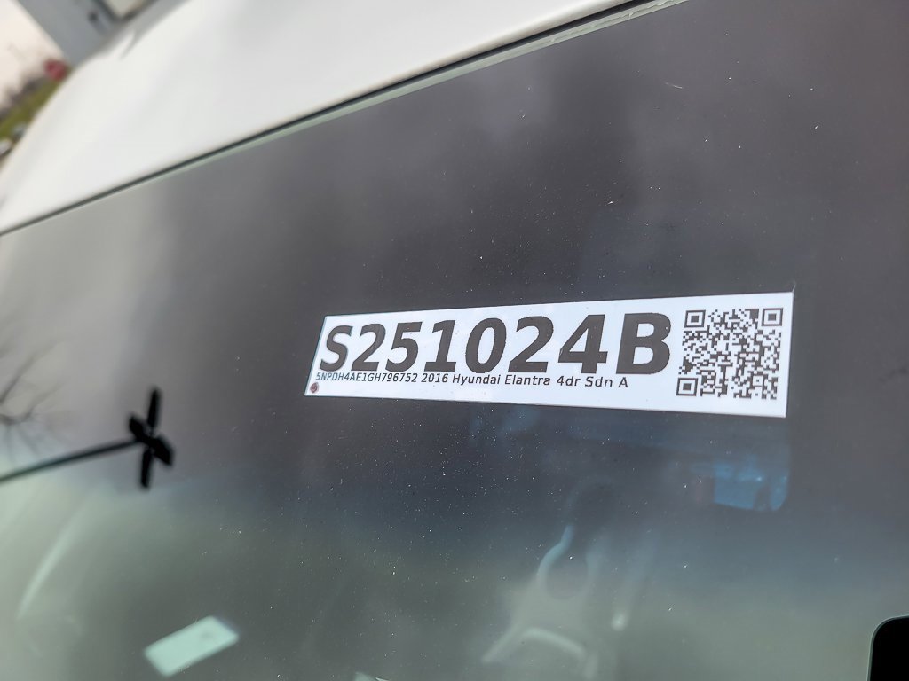 2016 HYUNDAI ELANTRA - Image 24