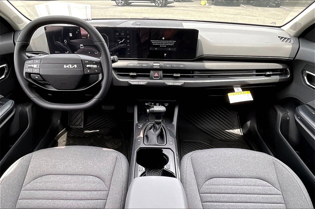 2025 Kia K4 EX photo 4