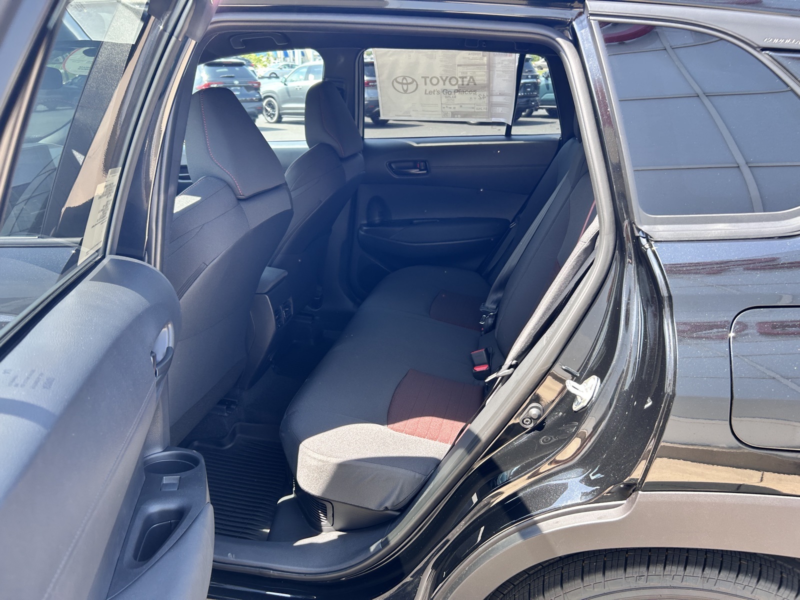 2025 Toyota Corolla Hybrid photo 19