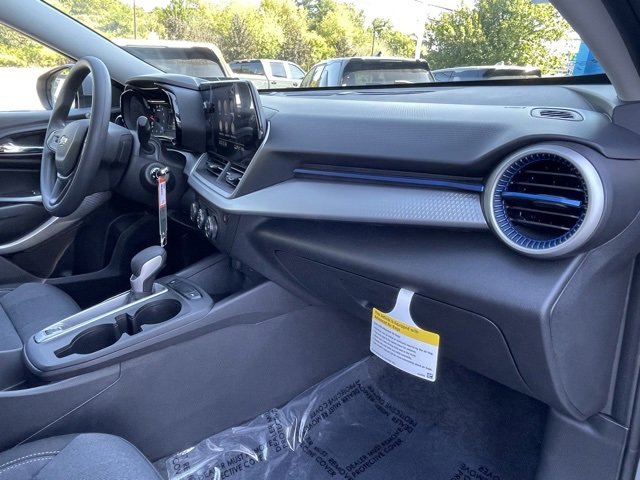 2026 Chevrolet Trax LS photo 22