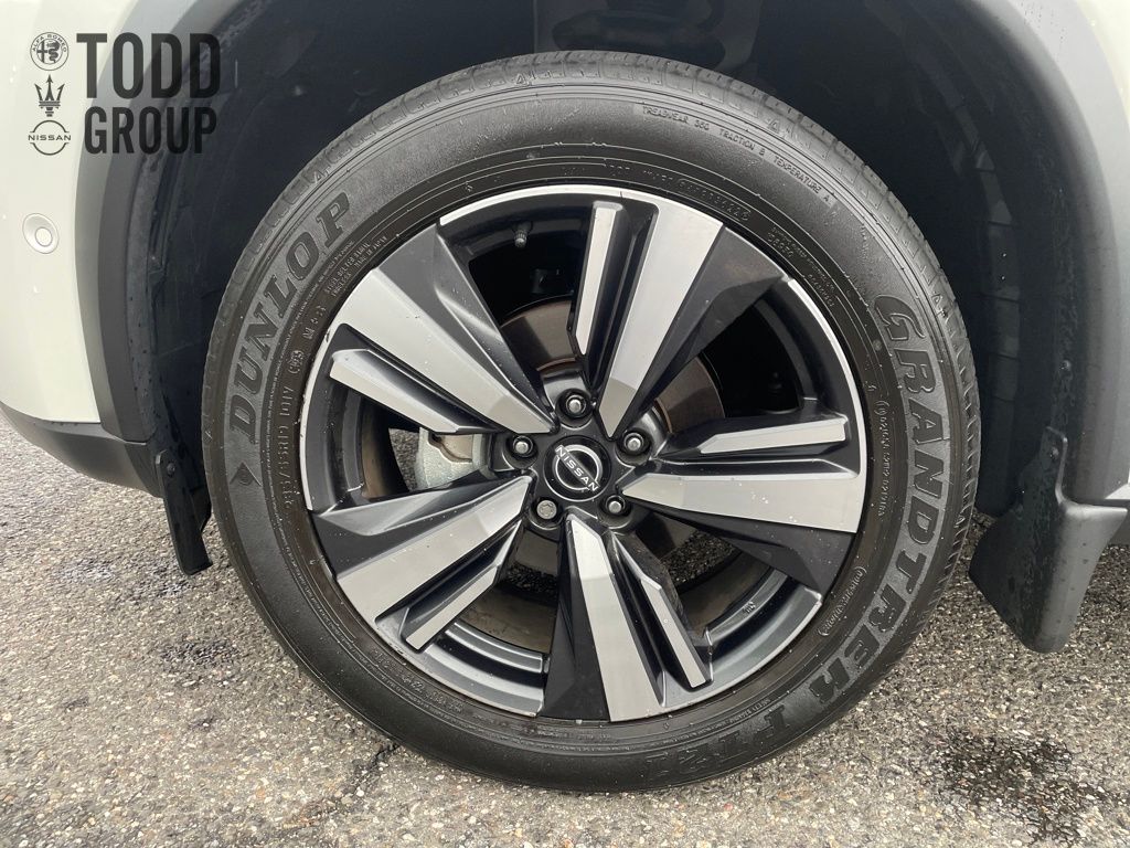 2023 Nissan Rogue Platinum photo 6