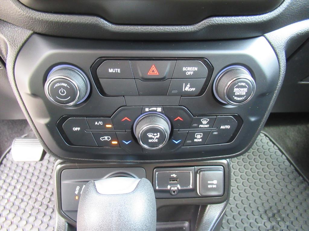 2023 Jeep Renegade Altitude photo 23