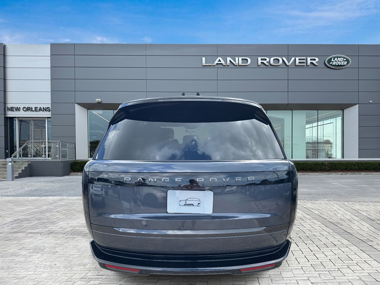 2025 Land Rover Range Rover SE photo 4
