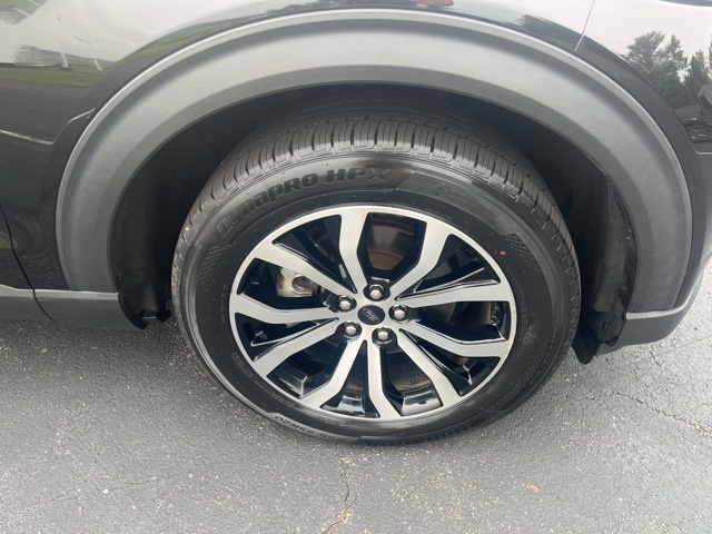 2022 Ford Explorer ST-Line photo 4