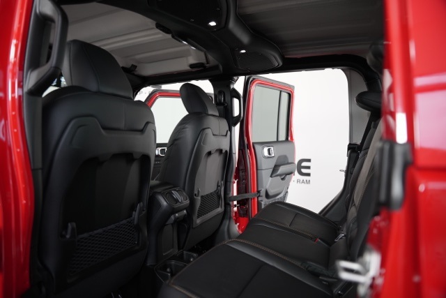 2025 Jeep Gladiator Sport photo 24