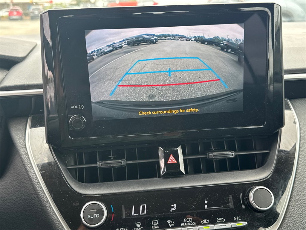 2023 Toyota Corolla LE photo 27