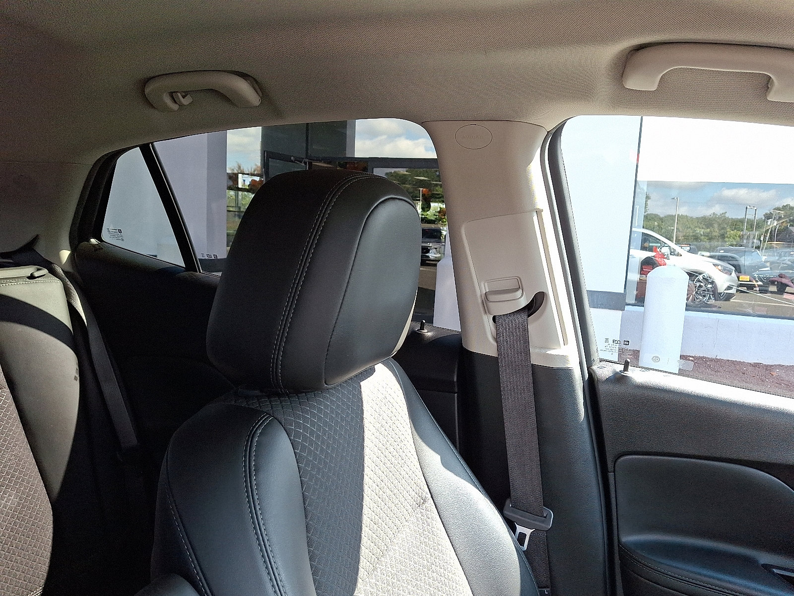 2022 Buick Encore Preferred photo 8