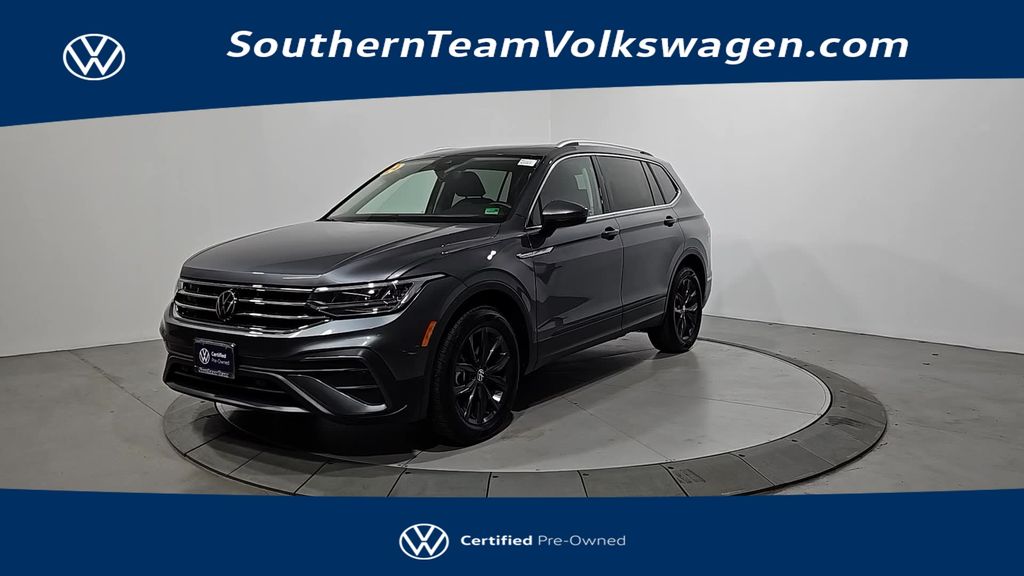 2024 Volkswagen Tiguan SE's photo