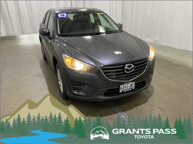 2016 Mazda CX-5 Sport's photo