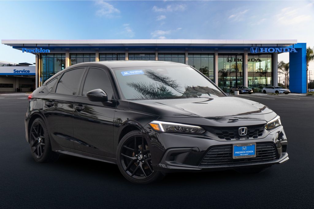 2024 Honda Civic Hatchback Sport's photo