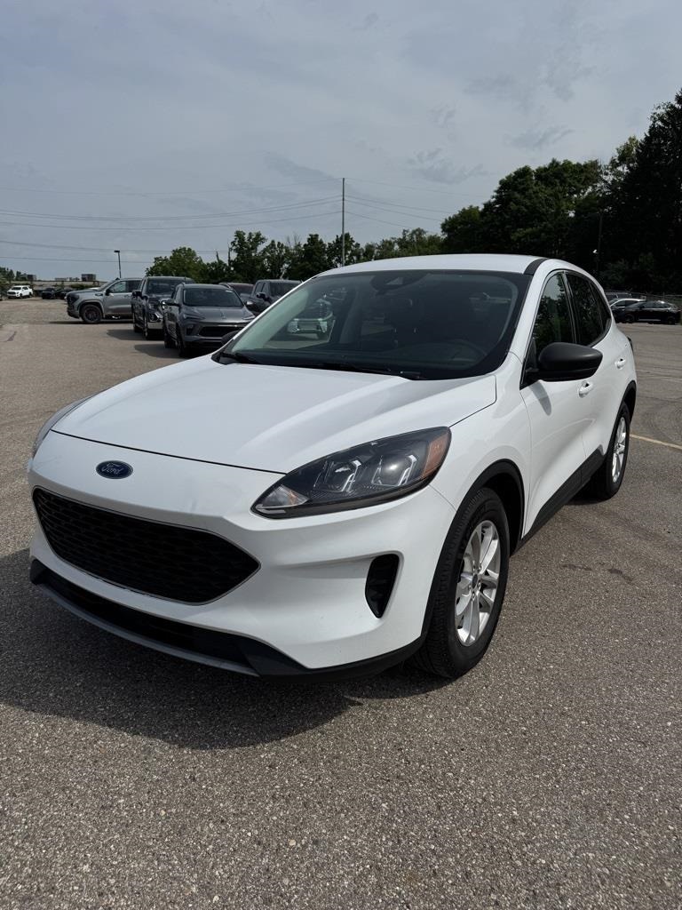2022 Ford Escape SE's photo