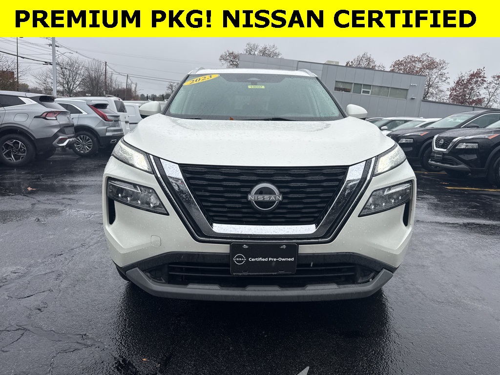 2023 Nissan Rogue SV photo 2