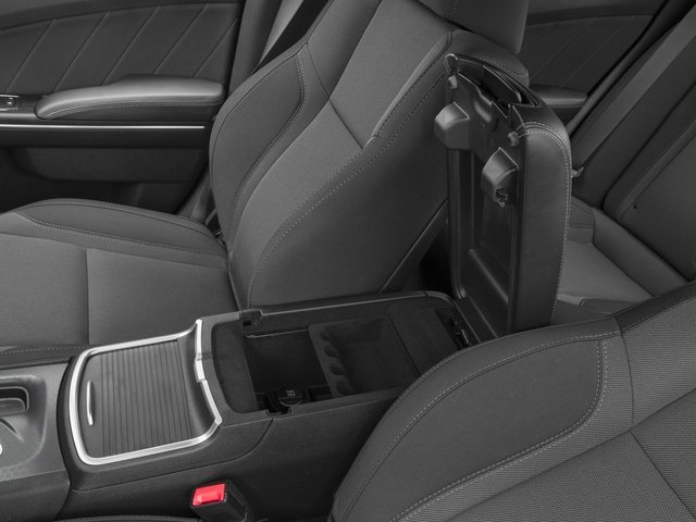 2017 Dodge Charger SXT photo 17