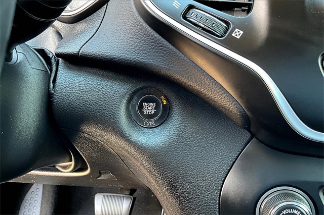 2020 Jeep Cherokee Latitude photo 16