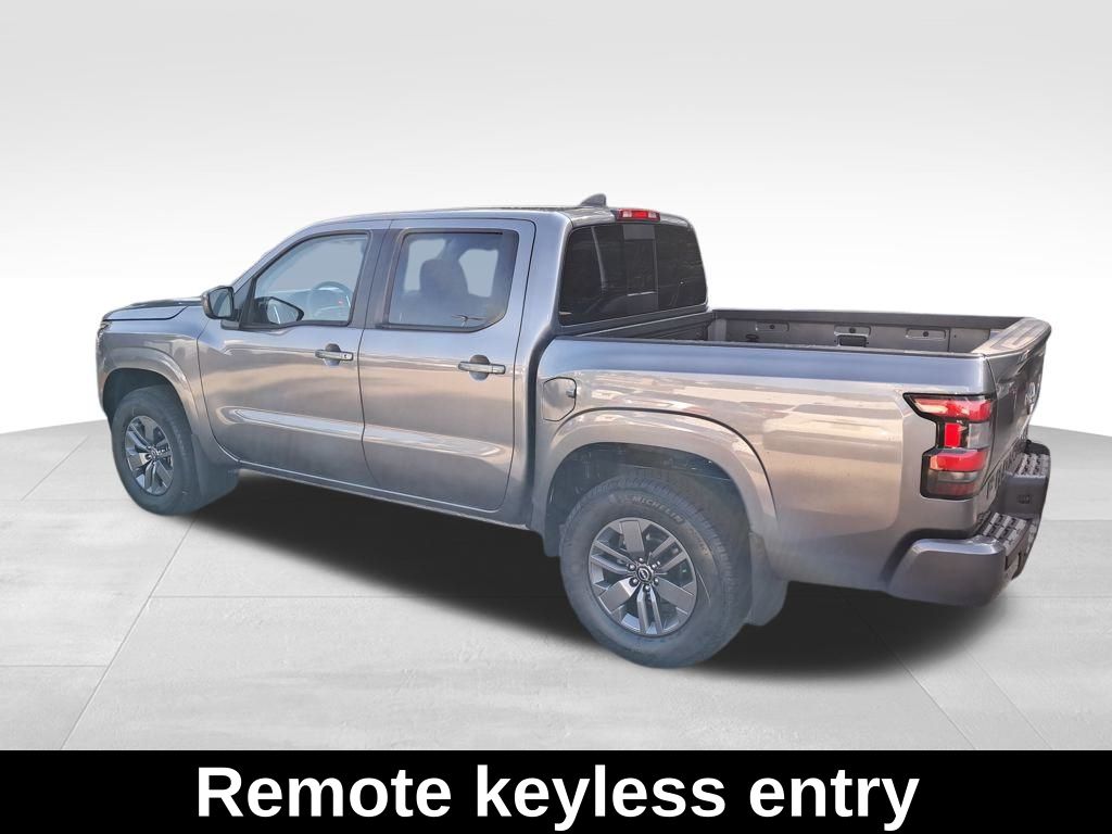 2026 Nissan Frontier SV photo 3