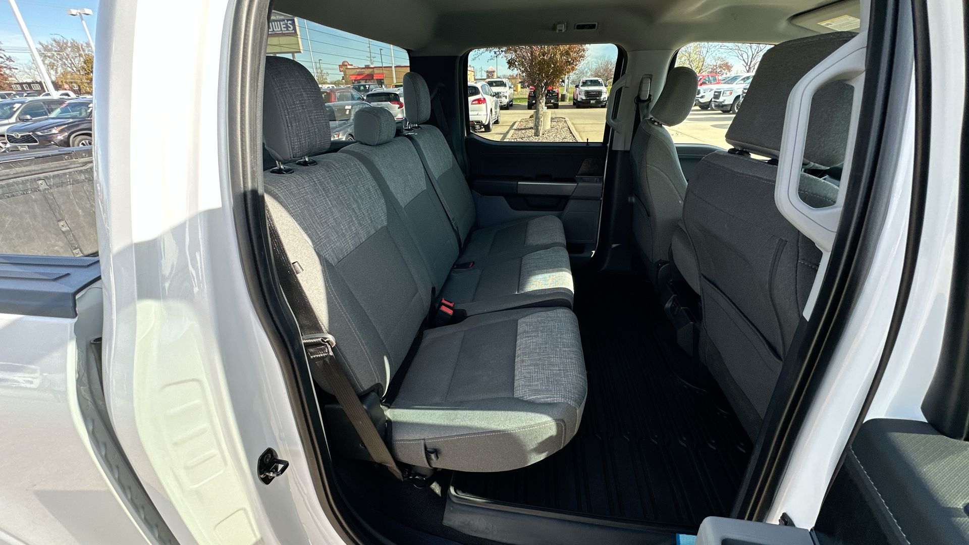 2022 Ford F-150 XLT photo 25