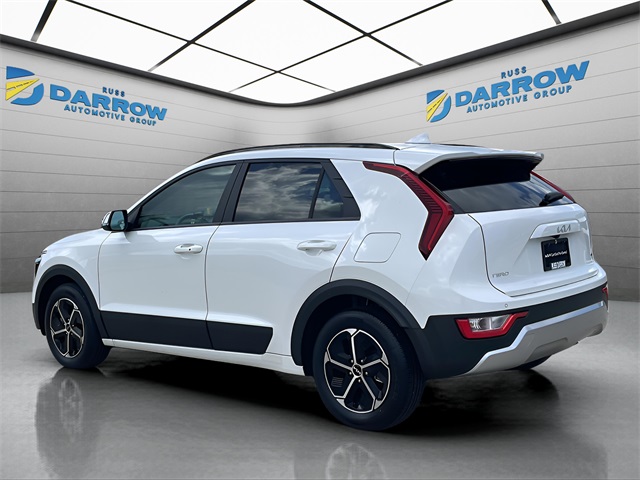 2024 Kia Niro EX photo 2