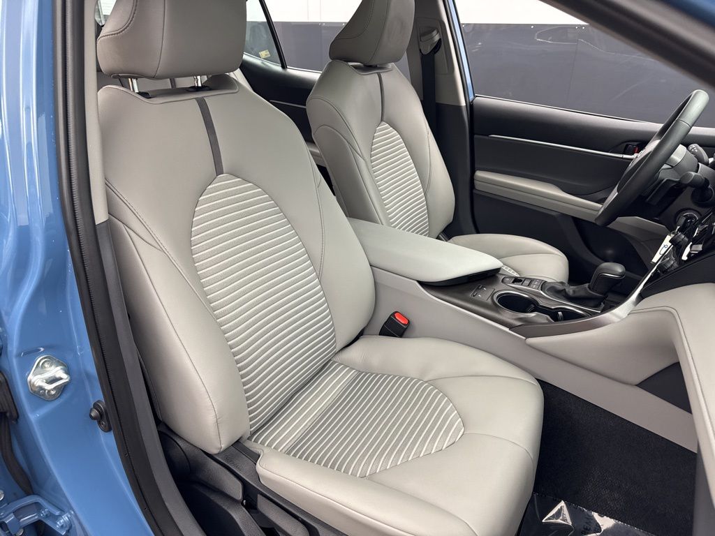 2024 Toyota Camry SE photo 28