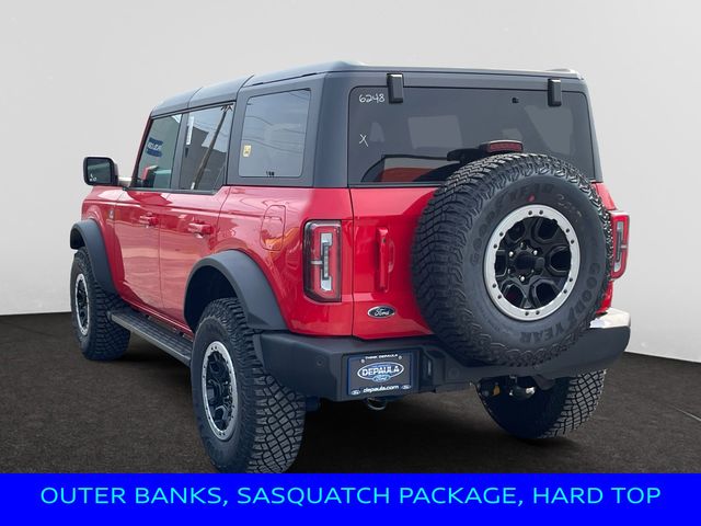2024 Ford Bronco Outer Banks photo 3
