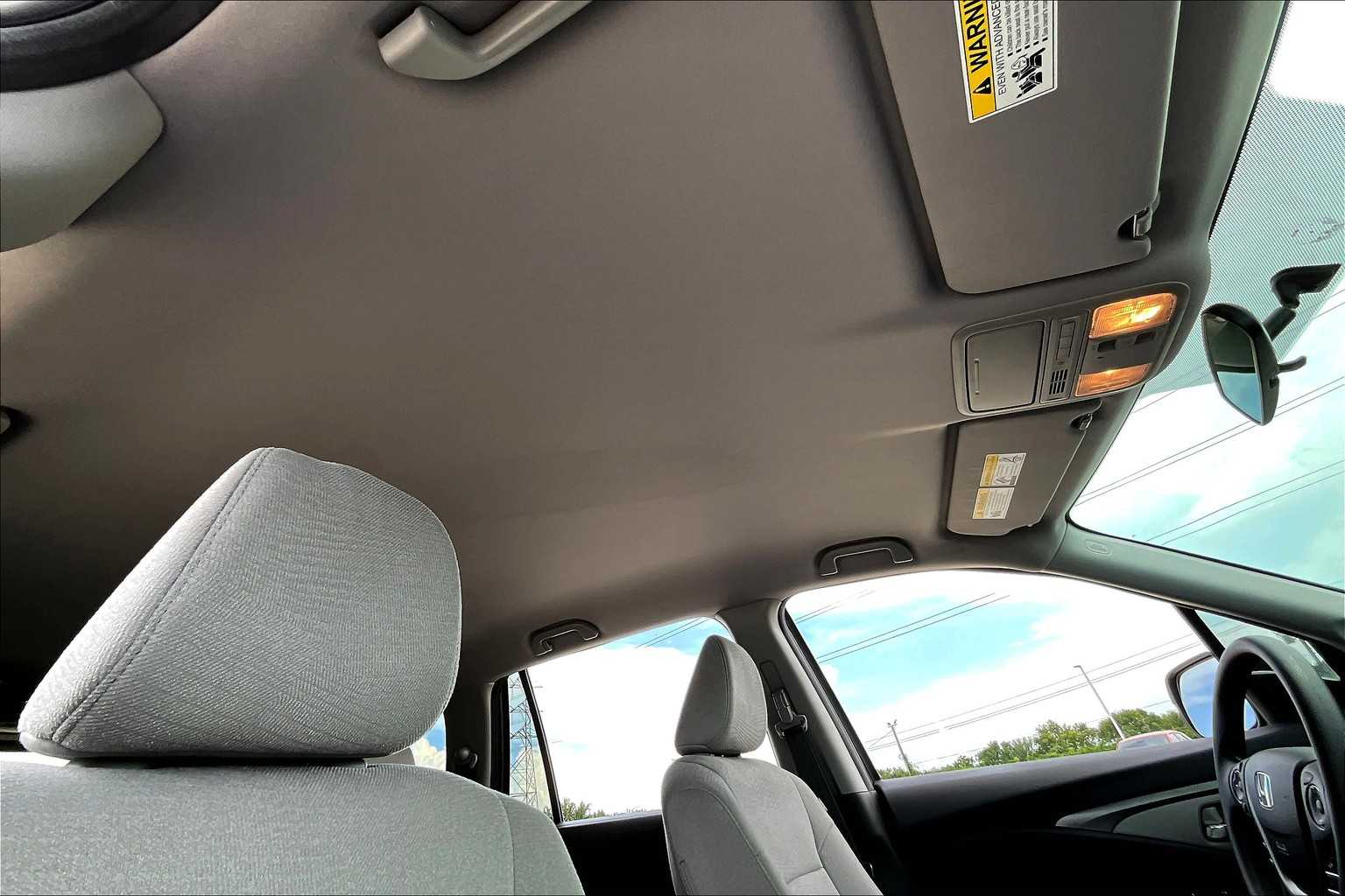 2017 Honda Pilot EX photo 12