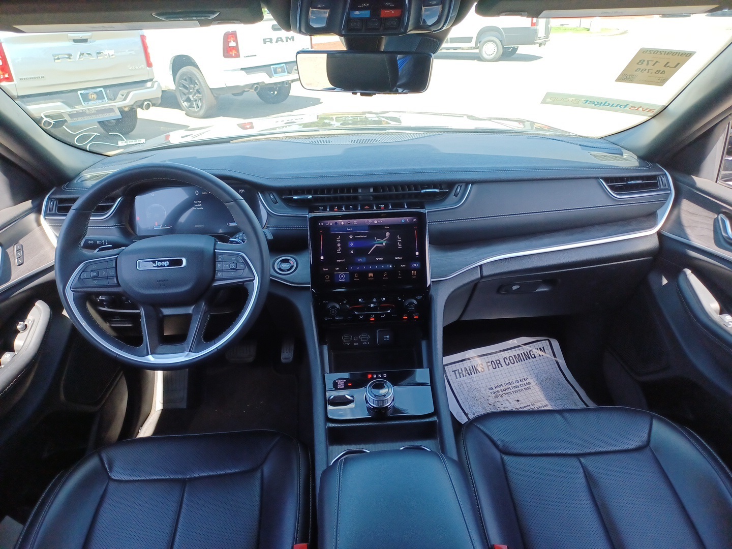 2024 Jeep Grand Cherokee Limited photo 9