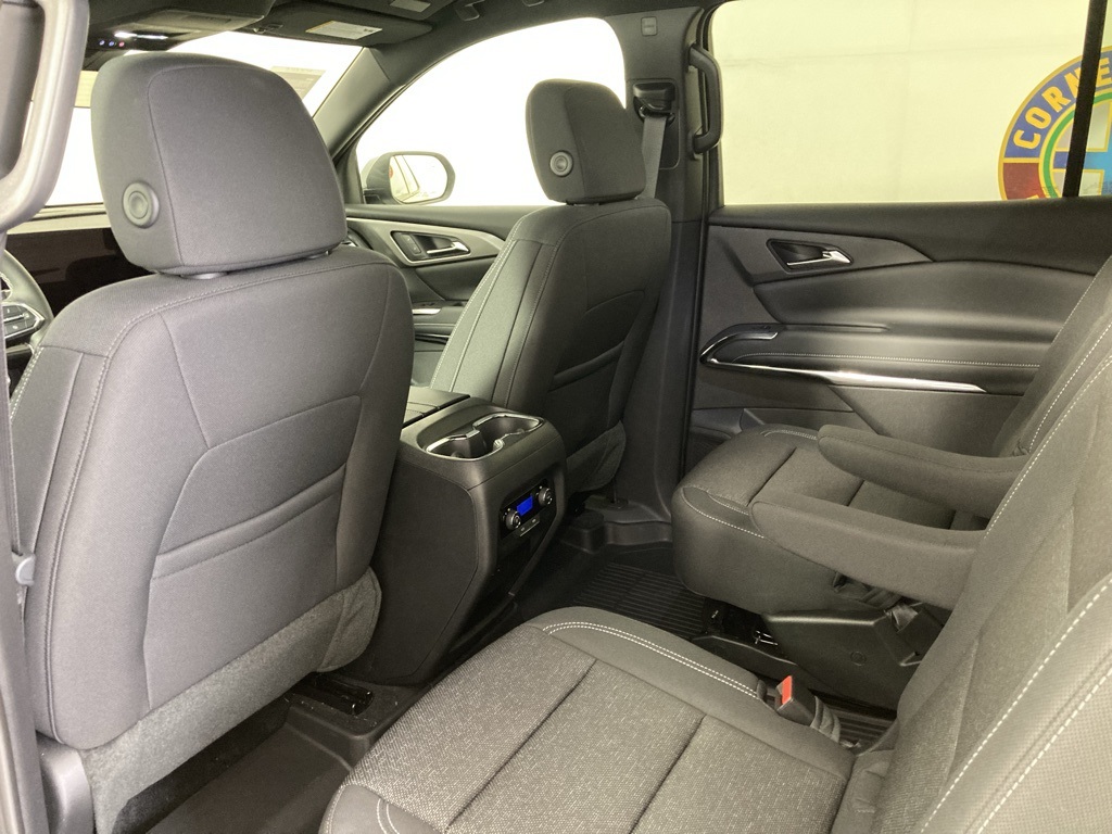 2026 Chevrolet Traverse photo 13