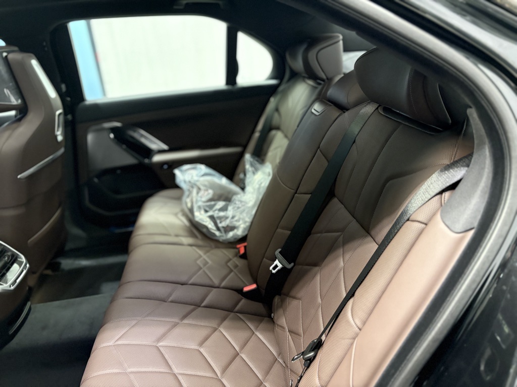 2025 Bmw i7 xDrive60 photo 18