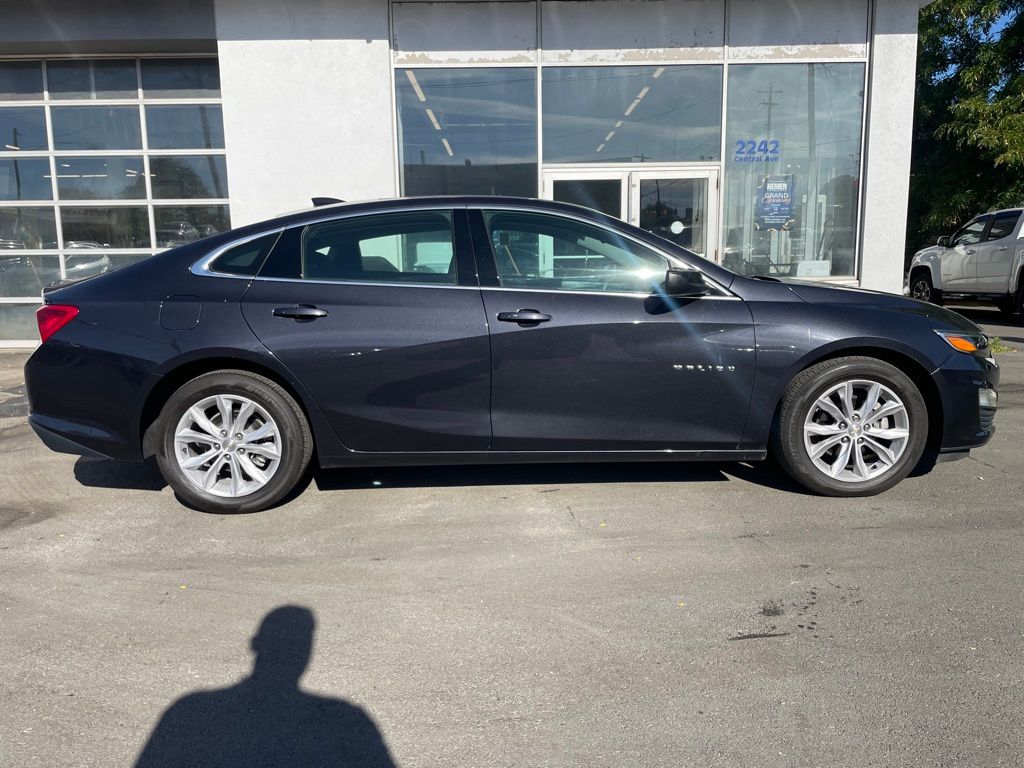 2023 Chevrolet Malibu 1LT photo 9